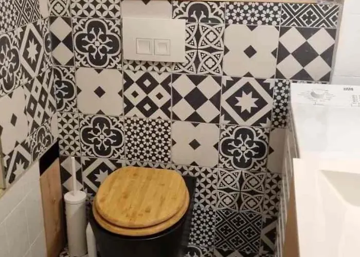 Cozy Flat 2 Min From Monaco * بوزولي